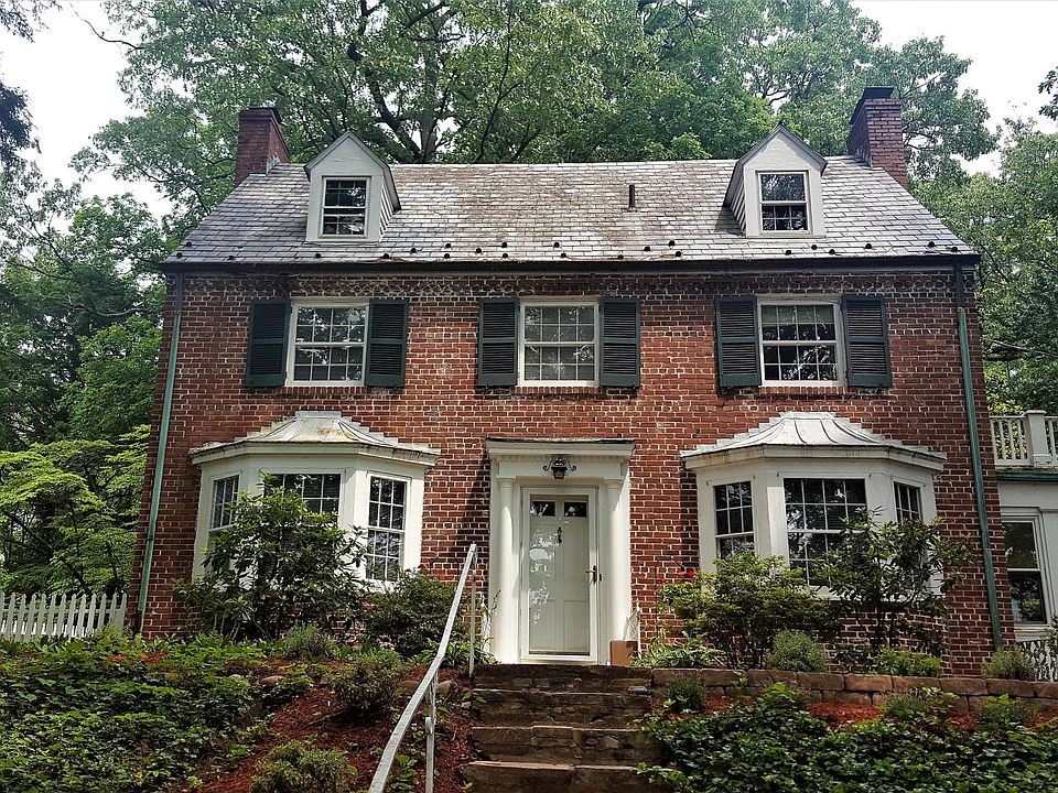 1st image of 1715 Army Navy Dr