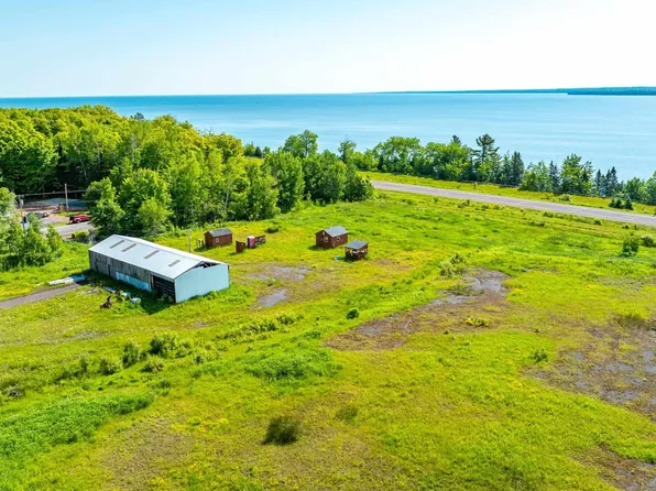 14670 Sturgeon Rd, Baraga, MI 49908