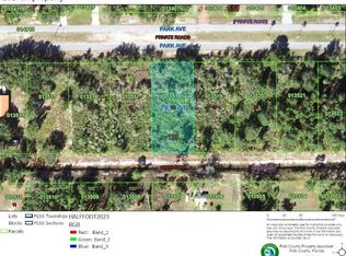 813 Park Ave #18, Indian Lake Estates, FL 33855