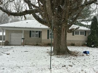 305 S Delmar Ave, Hartford, IL 62048