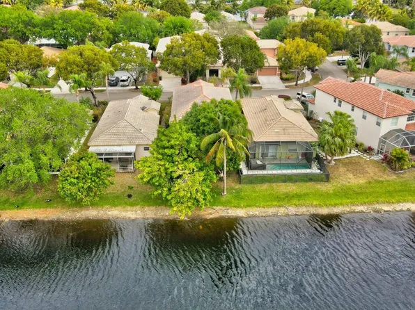 4940 Pelican Manor, Coconut Creek, FL 33073