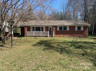87 Deavor Rd, Pisgah Forest, NC 28768