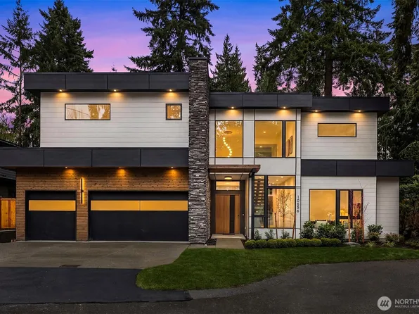 10656 Woodhaven Lane, Bellevue, WA 98004