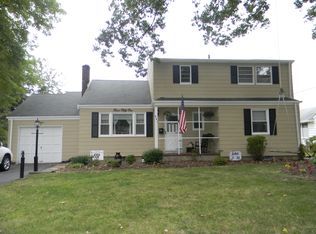 351 Trensch Dr, New Milford, NJ