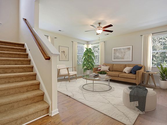 Colleton Stairs, Living Space