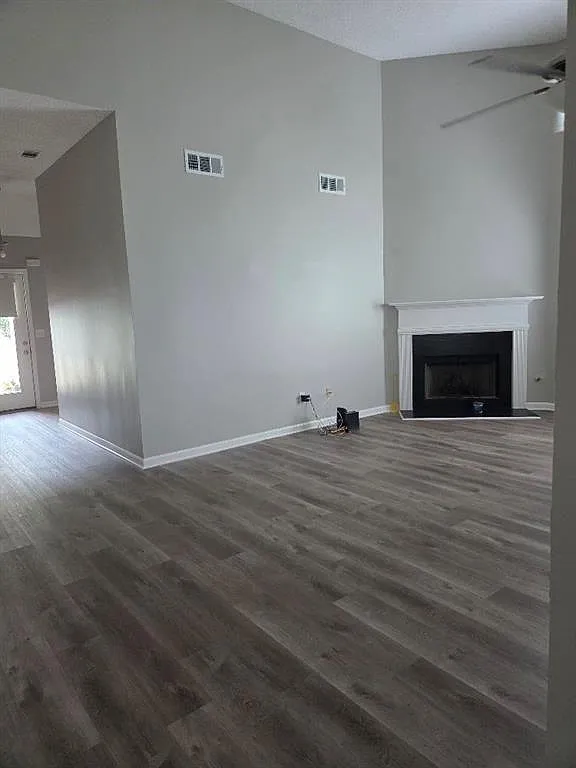 4 bed, 3.0 bath, 1773 sqft, $2,150 — Photo 4