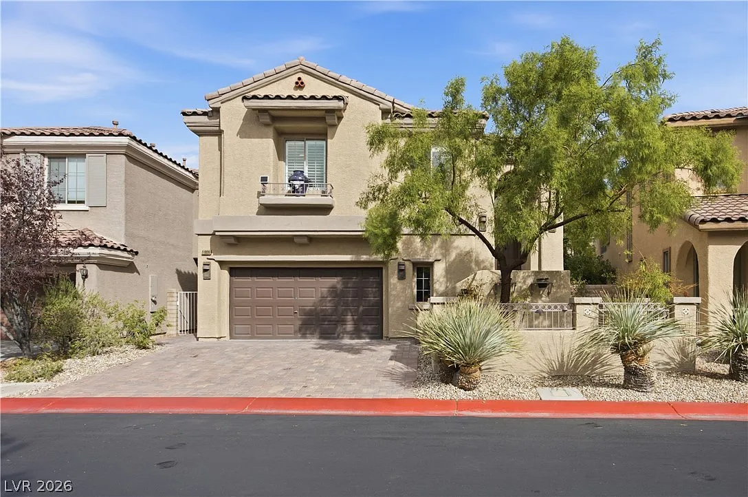 3 bed, 2.5 bath, 1882 sqft, $2,700 — Photo 1