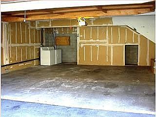 2nd image of 1448 W Latimer Ave