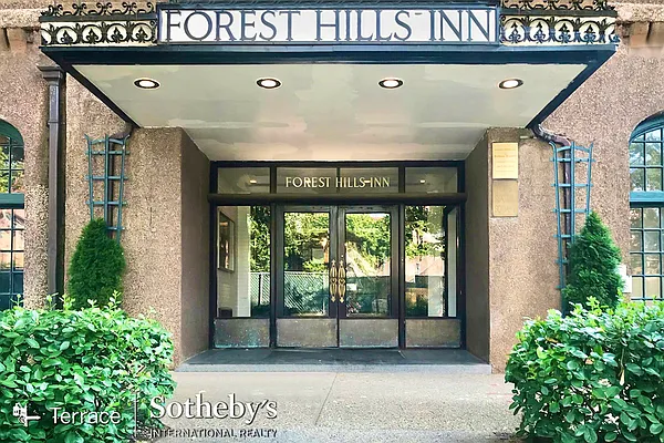 Rented by Terrace Sotheby's International Realty | media 12