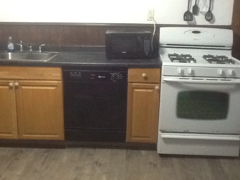 2124 Highland Ave #HOUSE — Photo 2