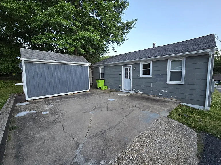 3560 Maple St — Photo 7