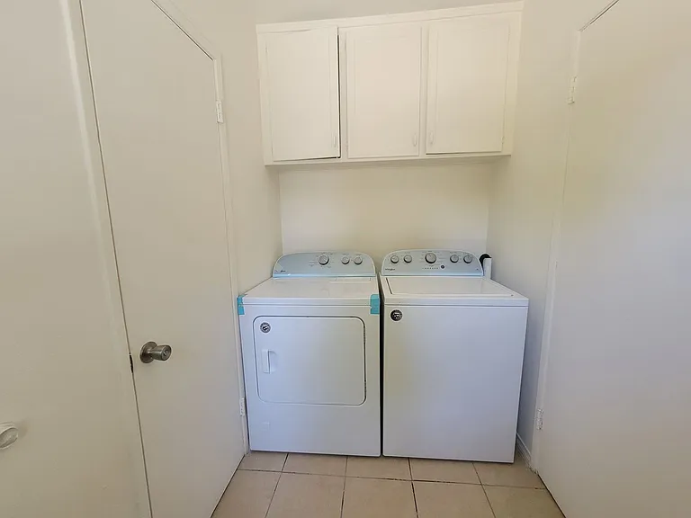 7118 Irondale Ave — Photo 19