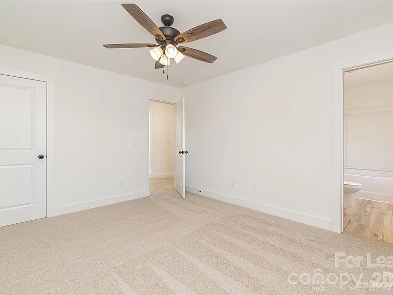 195 Vee Ave SW — Photo 8