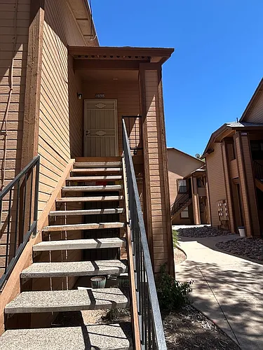 1698 W Wood Bridge Ct Photo 1