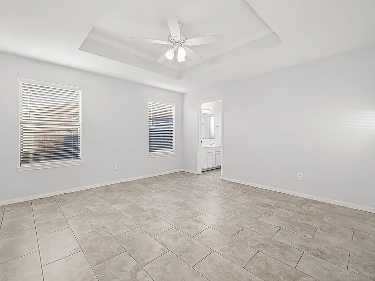 2731 Roaring Oaks Ln — Photo 16