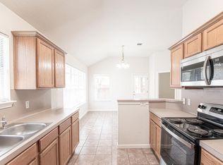 10 Green Glade Ct, Wimberley, TX 78676