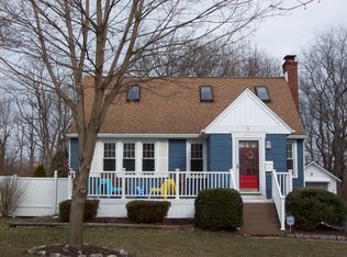 5 Haines Dr, Moorestown, NJ