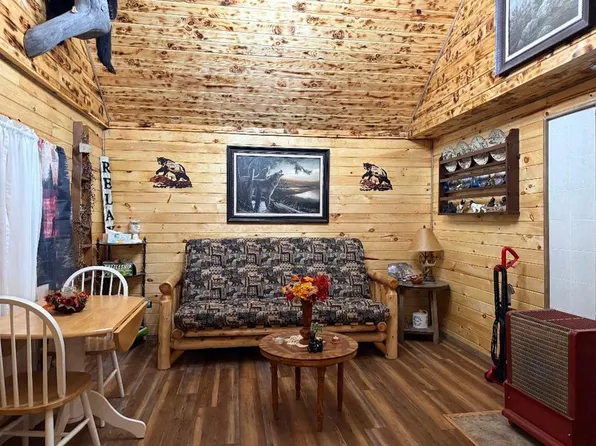 83 Yahn Rd, Galeton, PA 16922