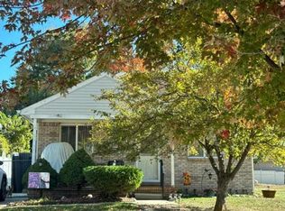 34134 Vinita St, Clinton Township, MI 48035