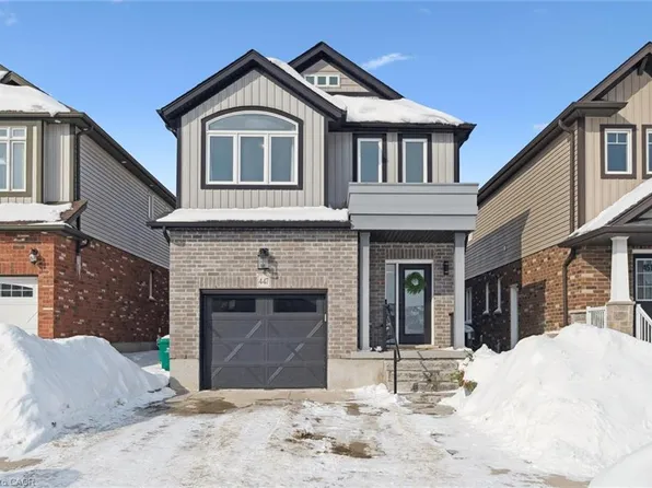 447 Moorlands Cres, Kitchener, ON N2P 0C9