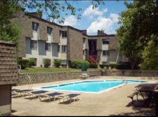 Fox and Hounds Apartments, Oxford, OH 45056