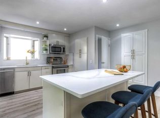 511 S Cedarille Cres SW, Calgary, AB T2W2H6