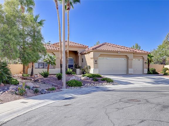 4th image of 10225 Los Padres Pl