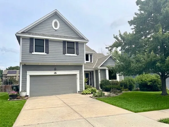 9902 W 132nd Ter, Overland Park, KS 66213