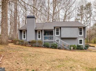 3332 Cottonwood Ln, Snellville, GA 30078