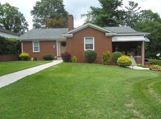 665 Tower St, Tazewell, VA 24651