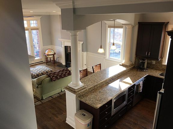 4th image of 1156 W Newport Ave #3