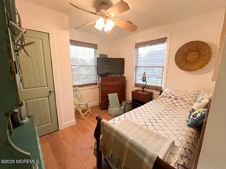 115 Charles Blvd — Photo 12