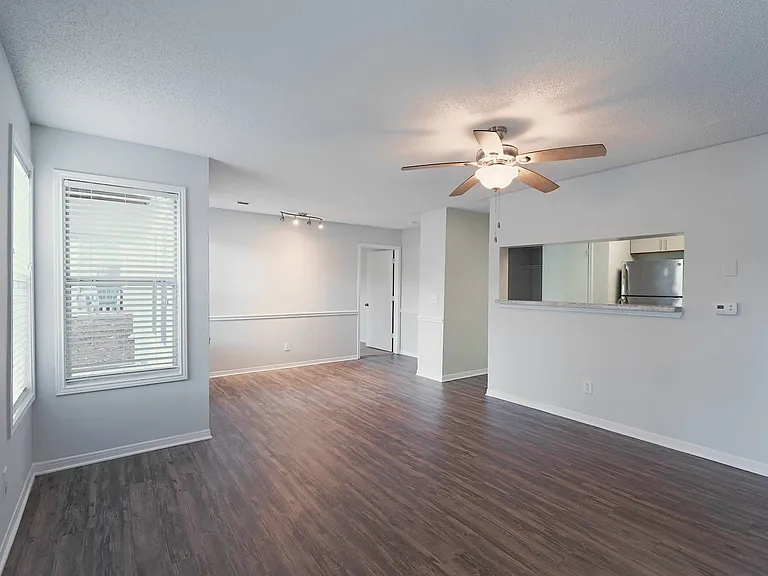 Cambridge Park Apartments — Photo 58