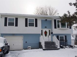 70 Melville Ave, Cohoes, NY 12047