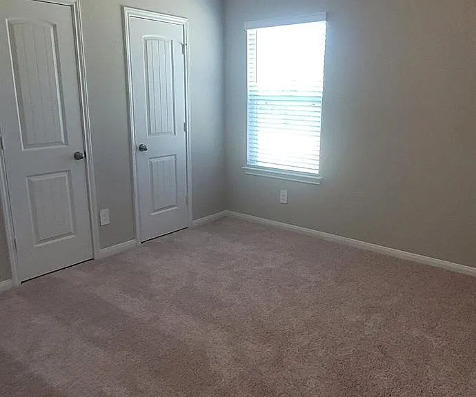 2934 Lawrence Park Ct — Photo 18