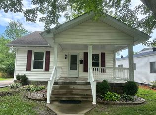 419 S Calumet St, Marion, IL 62959