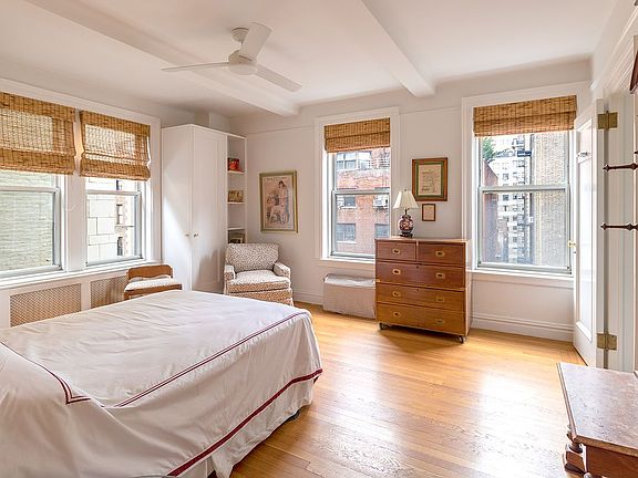 4th image of 25 E 86th St #9E
