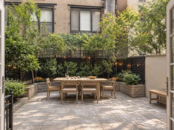 236 W 24th St Unit Garden, New York, NY 10011