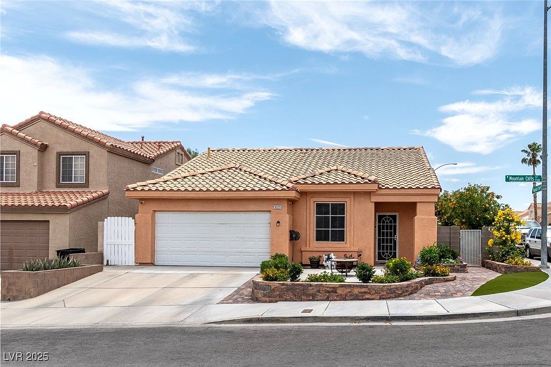 9329 Mountain Cliffs Ave, Las Vegas, NV 89129 | Zillow