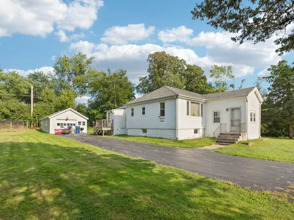 37411 N Columbus Ave, Lake Villa, IL 60046