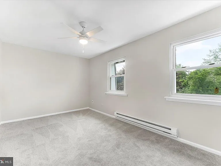 372 Wells Ter #372 — Photo 17