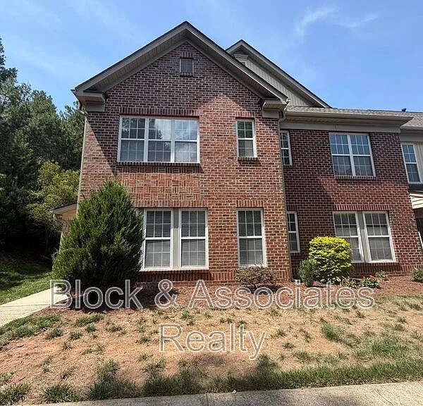 9915 Wasser Ct — Photo 1