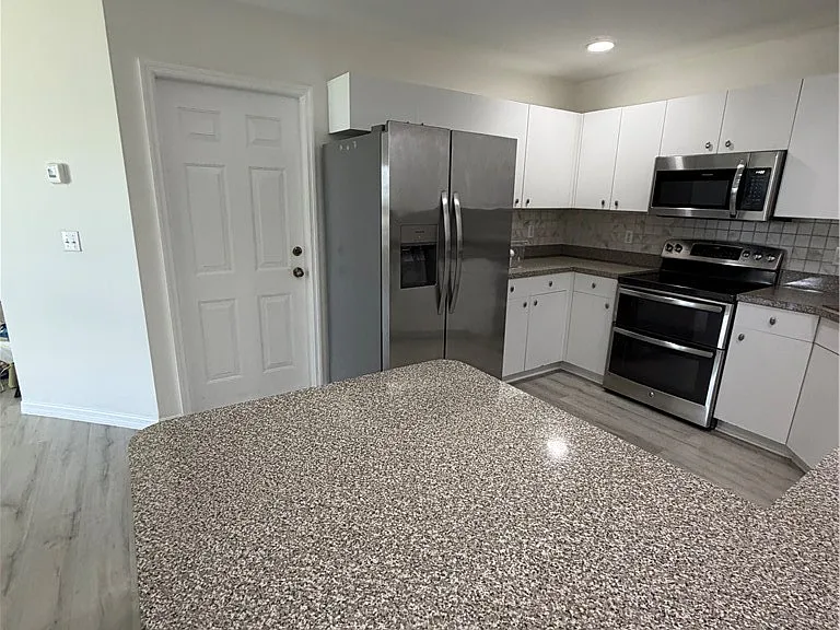 10625 Windsmont Ct — Photo 6