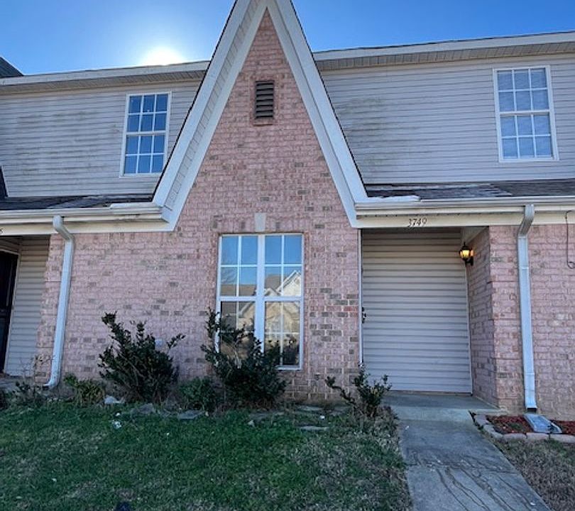 1st image of 3749 Iron Horse Dr