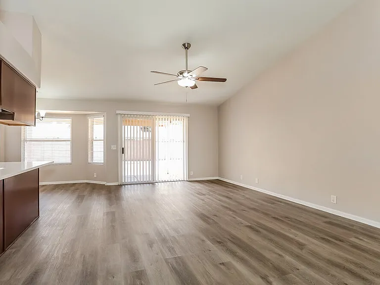 10249 W Orange Dr — Photo 6