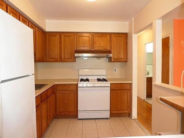 1st image of 221 Bay 44th St #2