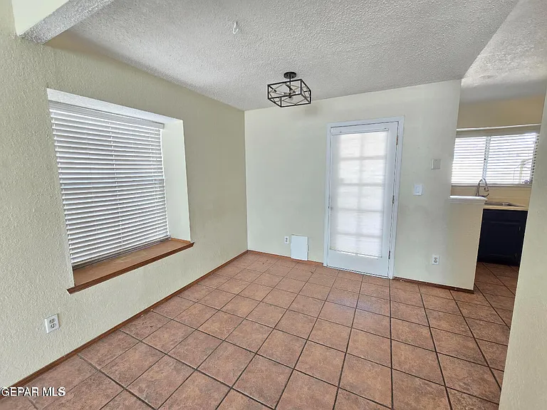 11725 Fred Perry Dr — Photo 5