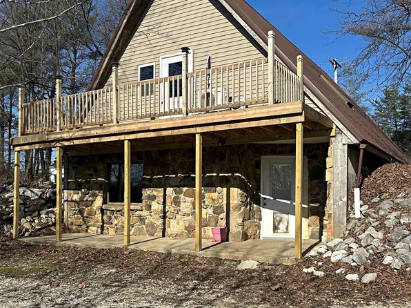 608 Church St, Loogootee, IN 47553