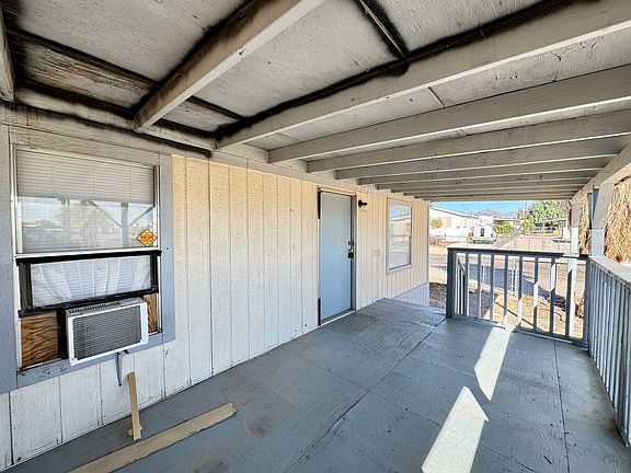 3rd image of 1598 E La Paz Way