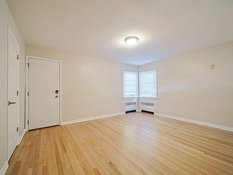 1227 Inwood Ter #1F — Photo 9